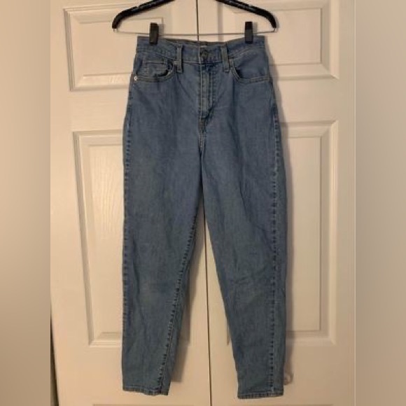 Vintage Levi’s! High rise tapered style! - Picture 1 of 2